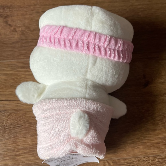 SANRIO-RARE (NWT) Bath Time Hello Kitty or Pochacco Plushes - Picture 4 of 14